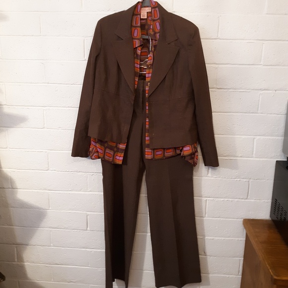 Bandolino Other - Bandolino 3 Piece Woman's suit